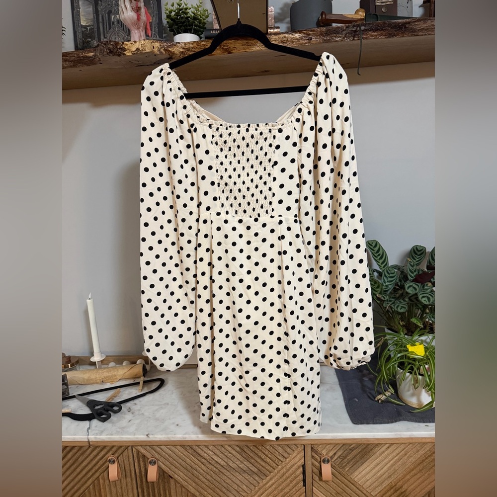 NWT Line & Dot Cream Polka Dot Long Sleeve Cut Out Tie-Front Dress - Picture 8 of 10